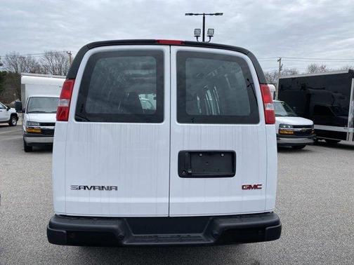 2025 GMC Savana 3500 Work Van