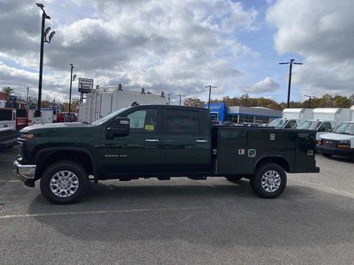 2025 Chevrolet Silverado 3500 LT