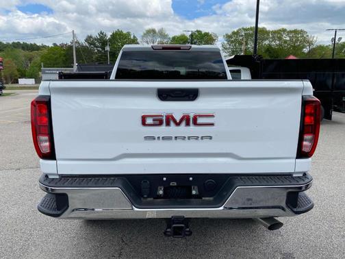 2025 GMC Sierra 2500 Pro