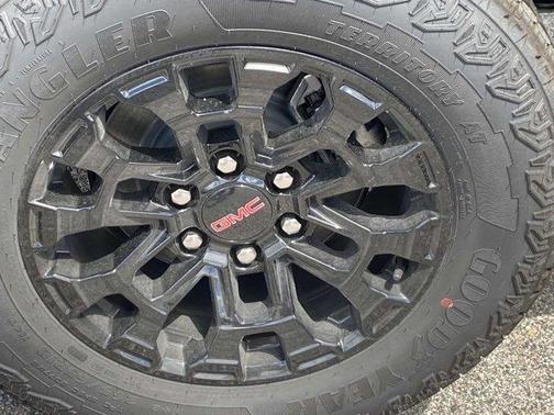 Onyx Black 2026 GMC Canyon Elevation