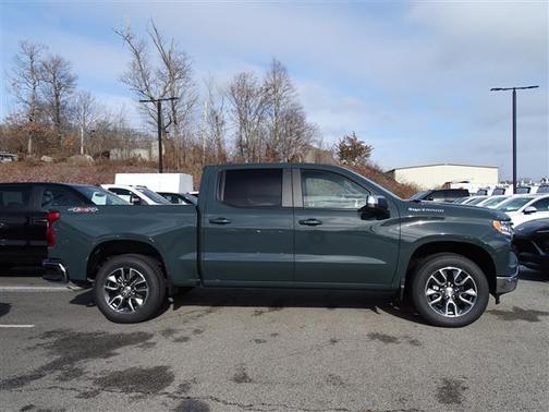 2025 Chevrolet Silverado 1500 LT