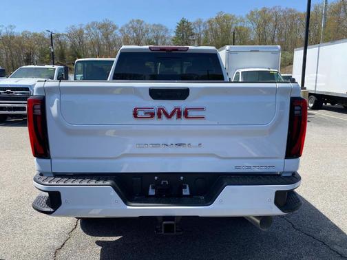 2025 GMC Sierra 2500 Denali