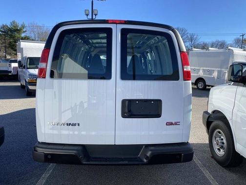 2025 GMC Savana 3500 Work Van