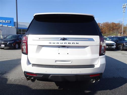 2022 Chevrolet Suburban High Country