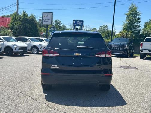 2022 Chevrolet Equinox LS