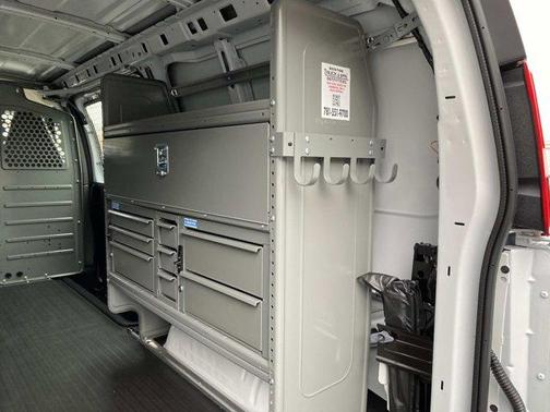 2025 GMC Savana 3500 Work Van