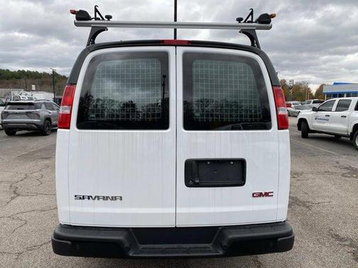 2025 GMC Savana 3500 Work Van