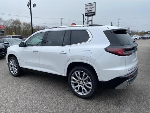 2025 GMC Acadia Denali