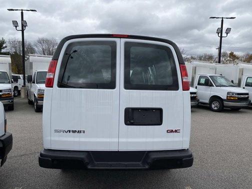 2025 GMC Savana 3500 Work Van