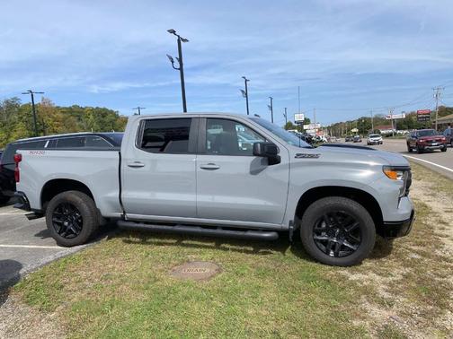 2024 Chevrolet Silverado 1500 Custom Trail Boss