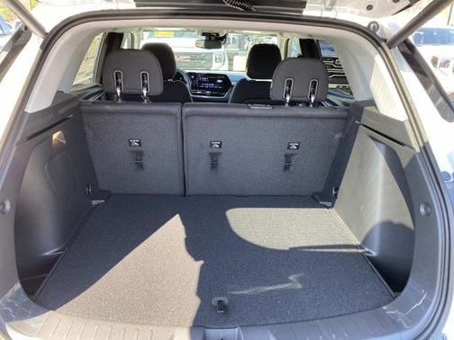 Summit White 2026 Chevrolet Trailblazer LT