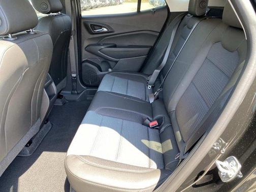 Mosaic Black Metallic 2026 Chevrolet Trax LT