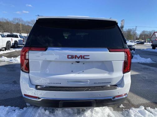 2026 GMC Yukon Elevation