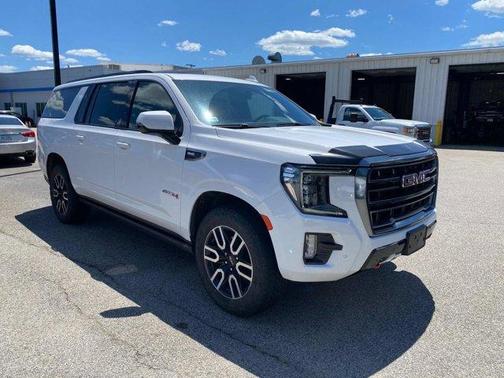 2022 GMC Yukon XL AT4
