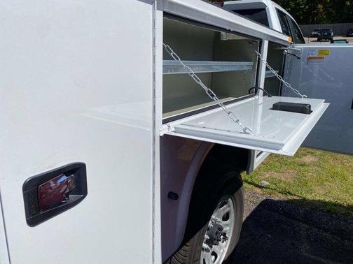 2025 GMC Sierra 3500 Pro