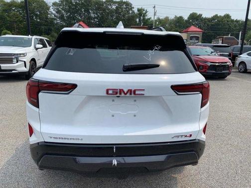 2026 GMC Terrain AWD AT4