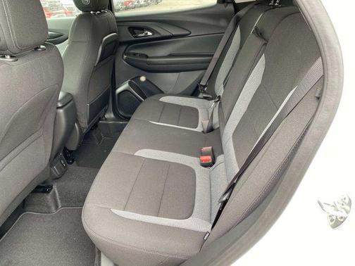 Summit White 2026 Chevrolet Trailblazer LT