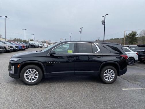 Mosaic Black Metallic 2024 Chevrolet Traverse Limited LS