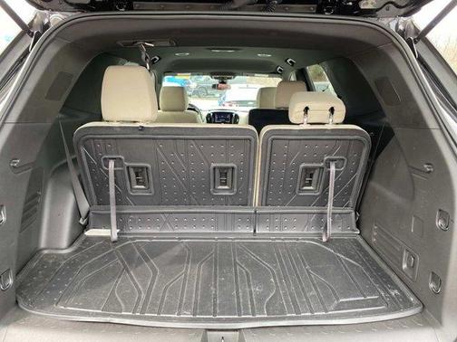 Mosaic Black Metallic 2024 Chevrolet Traverse Limited LS