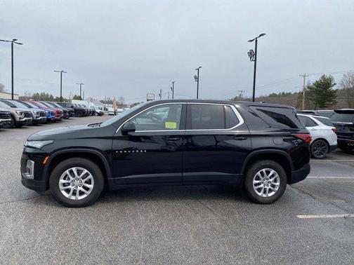 Mosaic Black Metallic 2024 Chevrolet Traverse Limited LS