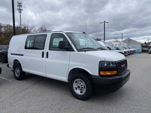 2025 GMC Savana 3500 Work Van