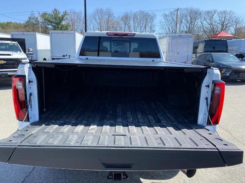 2024 GMC Sierra 2500 Denali