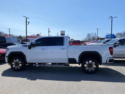 2024 GMC Sierra 2500 Denali