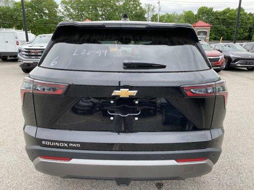 Mosaic Black Metallic 2026 Chevrolet Equinox LT