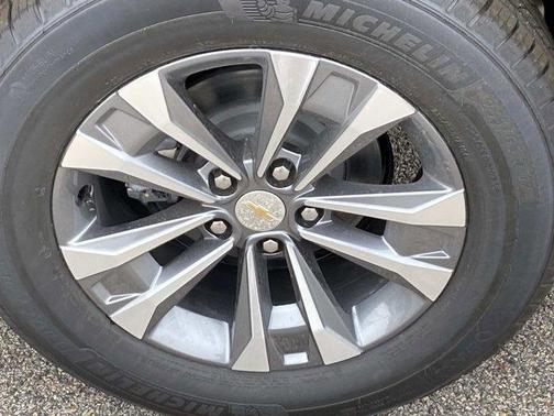 Mosaic Black Metallic 2026 Chevrolet Equinox LT