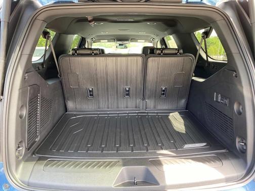2025 GMC Yukon XL Elevation