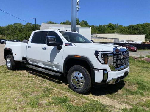 Summit White 2026 GMC Sierra 3500 Denali