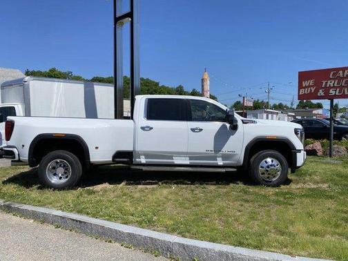 Summit White 2026 GMC Sierra 3500 Denali
