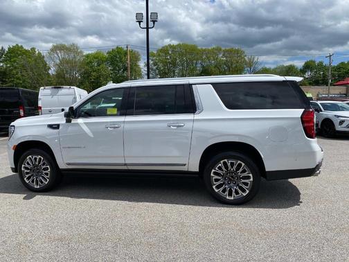 2023 GMC Yukon XL Denali Ultimate