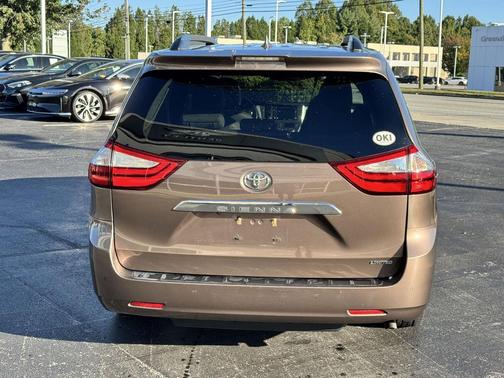 2018 Toyota Sienna Limited Premium