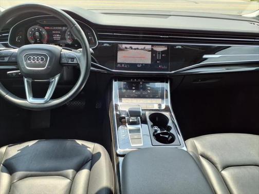 2023 Audi Q7 55 Premium Plus