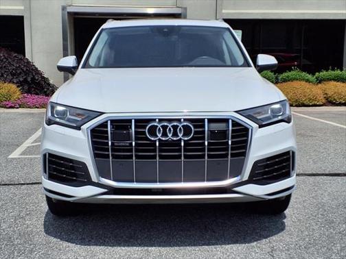 2023 Audi Q7 55 Premium Plus