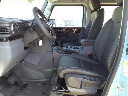 2024 INEOS Grenadier AWD