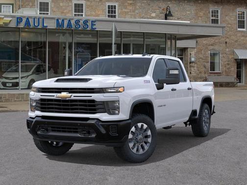 Summit White 2026 Chevrolet Silverado 2500 Custom