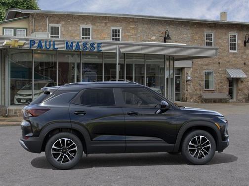 Mosaic Black Metallic 2026 Chevrolet Trailblazer LT