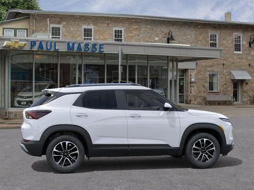 Summit White 2026 Chevrolet Trailblazer LT