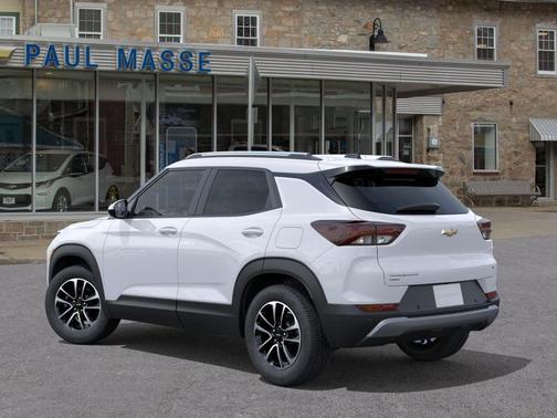 Summit White 2026 Chevrolet Trailblazer LT