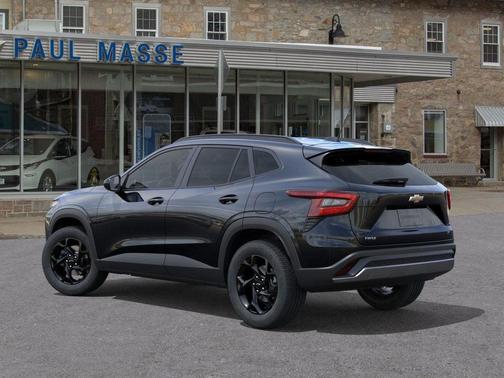 Mosaic Black Metallic 2026 Chevrolet Trax LT