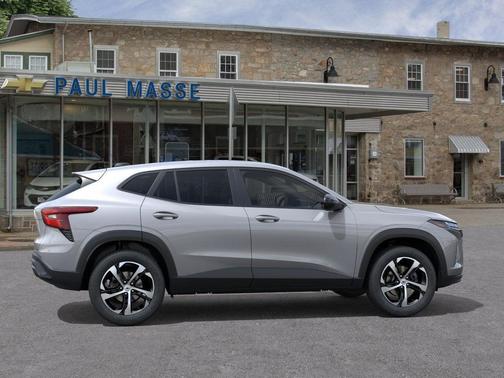 Sterling Gray Metallic 2026 Chevrolet Trax FWD 1RS
