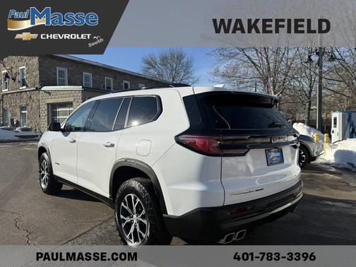 2025 GMC Acadia AWD AT4