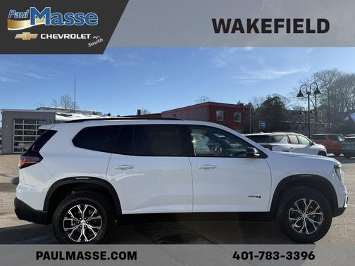 2025 GMC Acadia AWD AT4