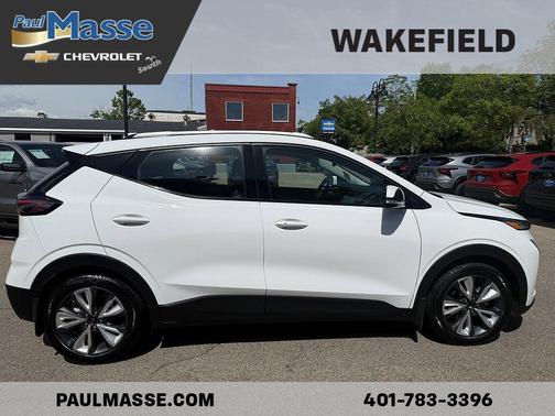 Summit White 2023 Chevrolet Bolt EUV FWD LT