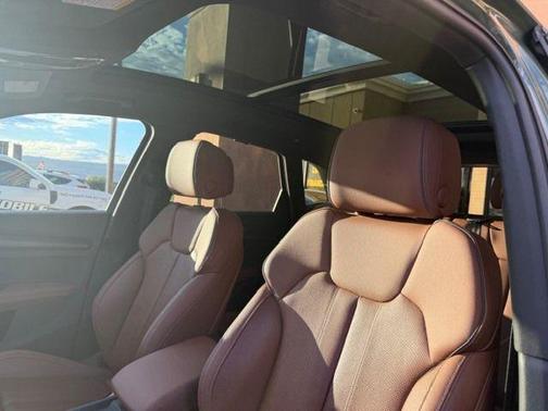 2023 Audi Q5 55 S line Prestige