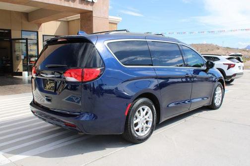2020 Chrysler Voyager LXI