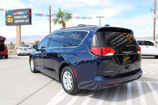 2020 Chrysler Voyager LXI