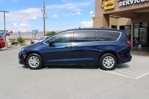 2020 Chrysler Voyager LXI